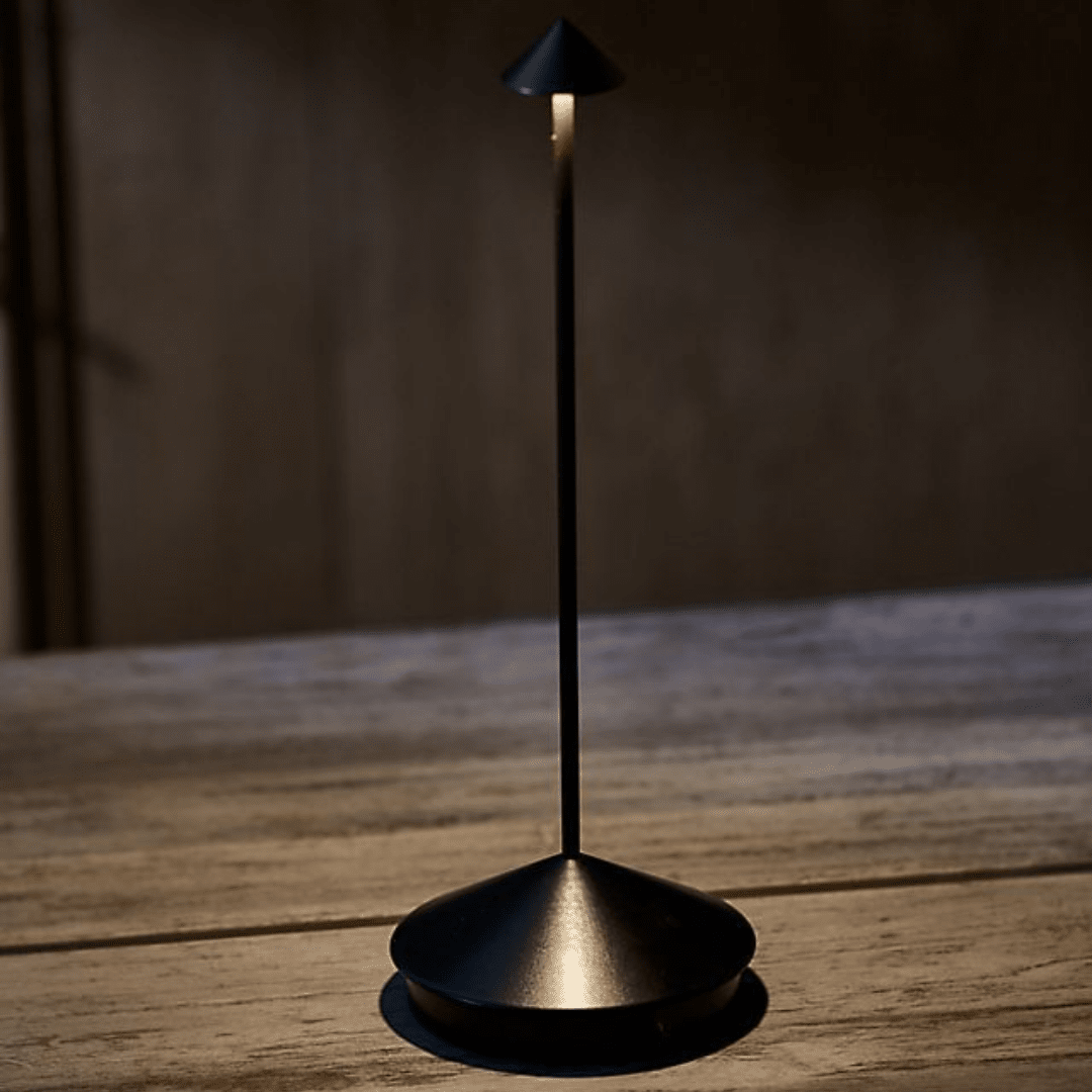 Luminária de Mesa Recarregável Minimalista Stillus