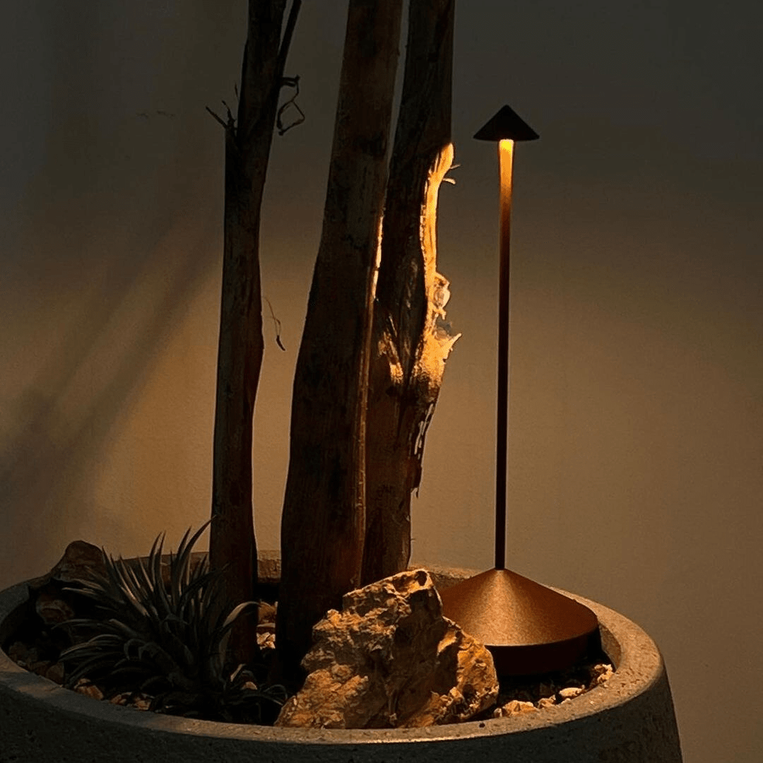 Luminária de Mesa Recarregável Minimalista Stillus